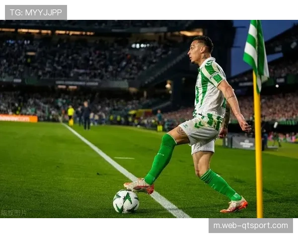 皇马5-1大胜贝蒂斯献礼球迷，新年主场开门红